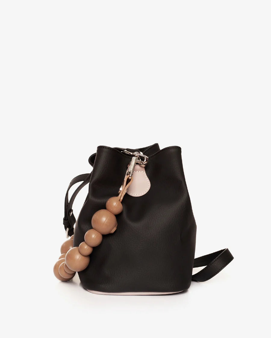 Parchita Helena Black Avellana