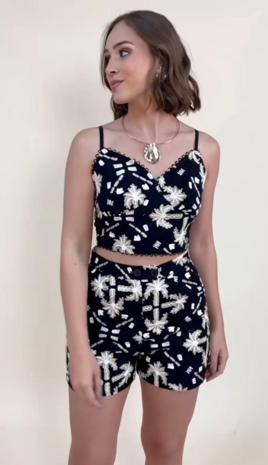 Set top corto y pantalones corto fino