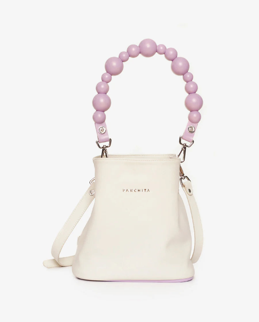 Parchita Helena Ivory