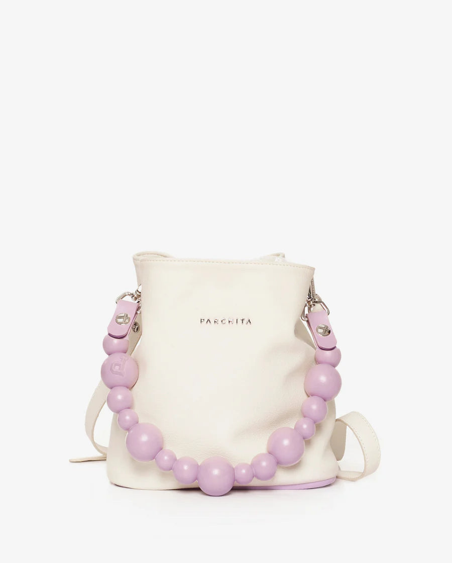 Parchita Helena Ivory